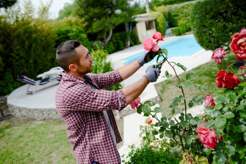 Gardeners Forestdale pricing explanation with transparent quote model